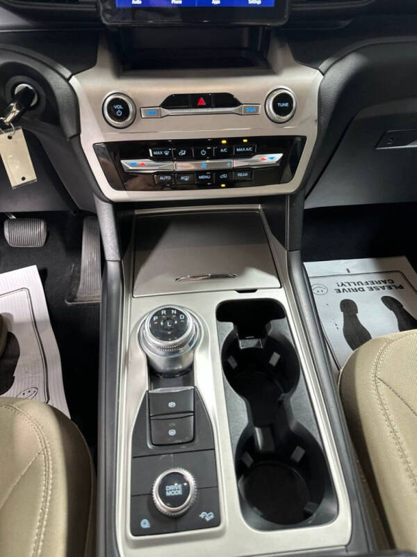 2023 Ford Explorer