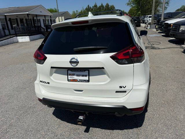 2018 Nissan Rogue SV