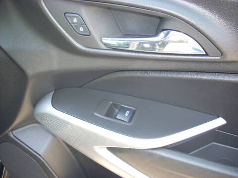 2025 Chevrolet Trax RS