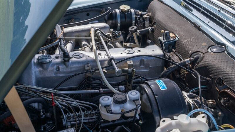 1971 Mercedes-Benz 280-Class