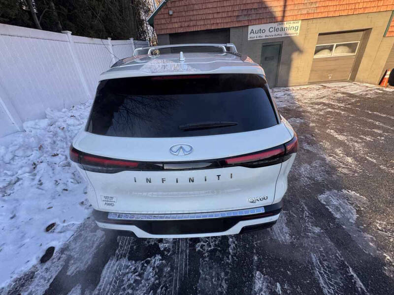 2025 Infiniti QX60 Luxe