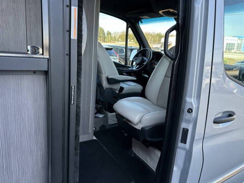 2021 Mercedes-Benz Sprinter 2500