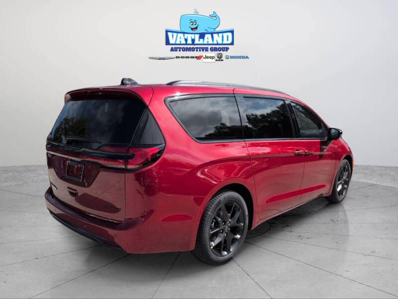 2026 Chrysler Pacifica Limited