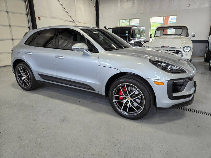 2023 Porsche Macan S