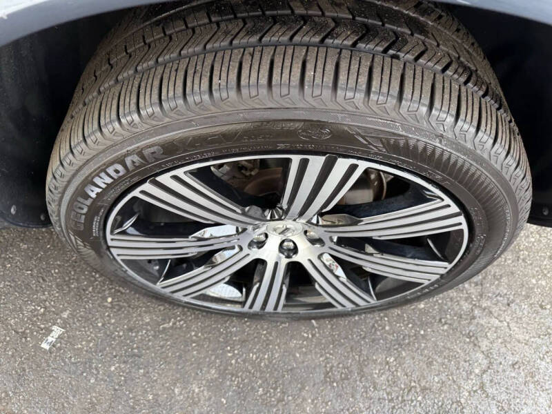 2022 Volvo XC90 T6 Inscription 7-Passenger