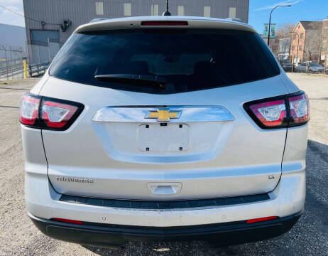 2017 Chevrolet Traverse LT