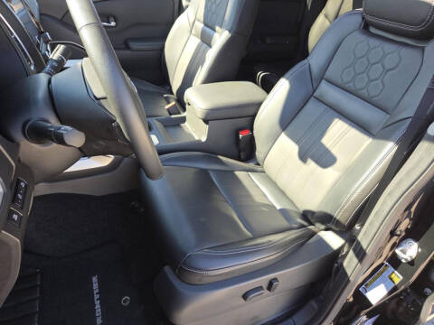 2023 Nissan Frontier SV