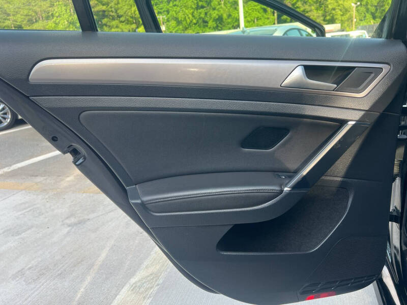 2015 Volkswagen e-Golf SEL Premium