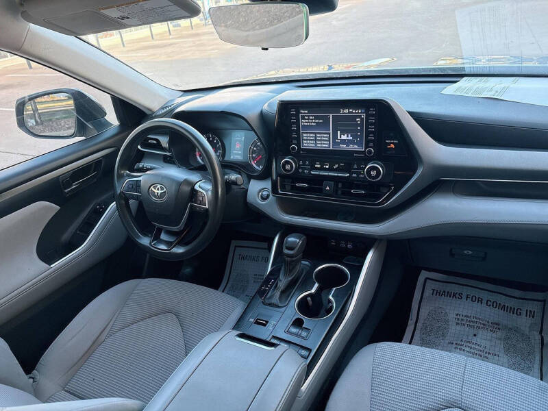 2022 Toyota Highlander L