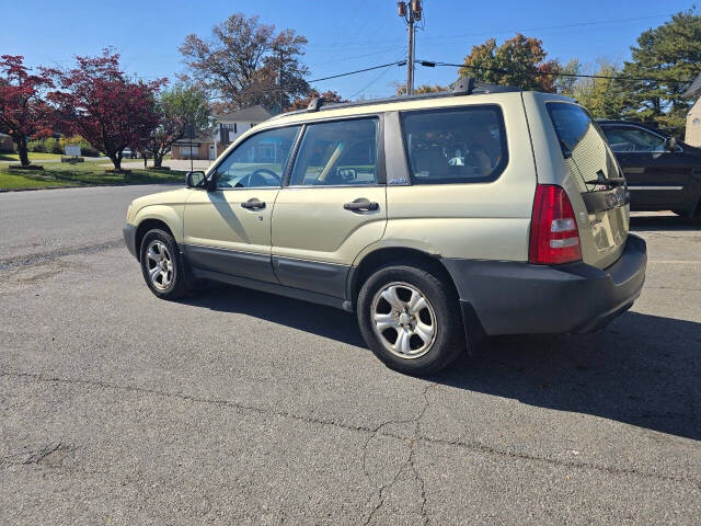 2004 Subaru Forester for sale at QUEENSGATE AUTO SALES in York, PA