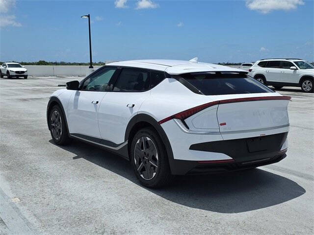 2025 Kia EV6 Light Long Range