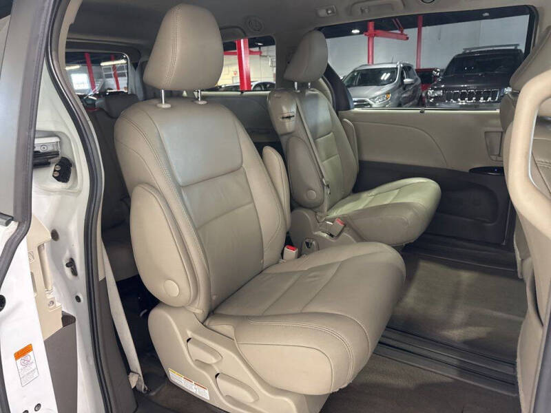 2017 Toyota Sienna