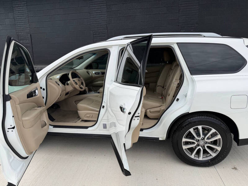 2013 Nissan Pathfinder SV