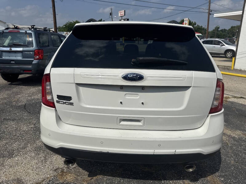 2013 Ford Edge SE