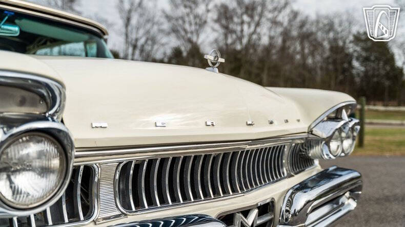 1957 Mercury Monterey