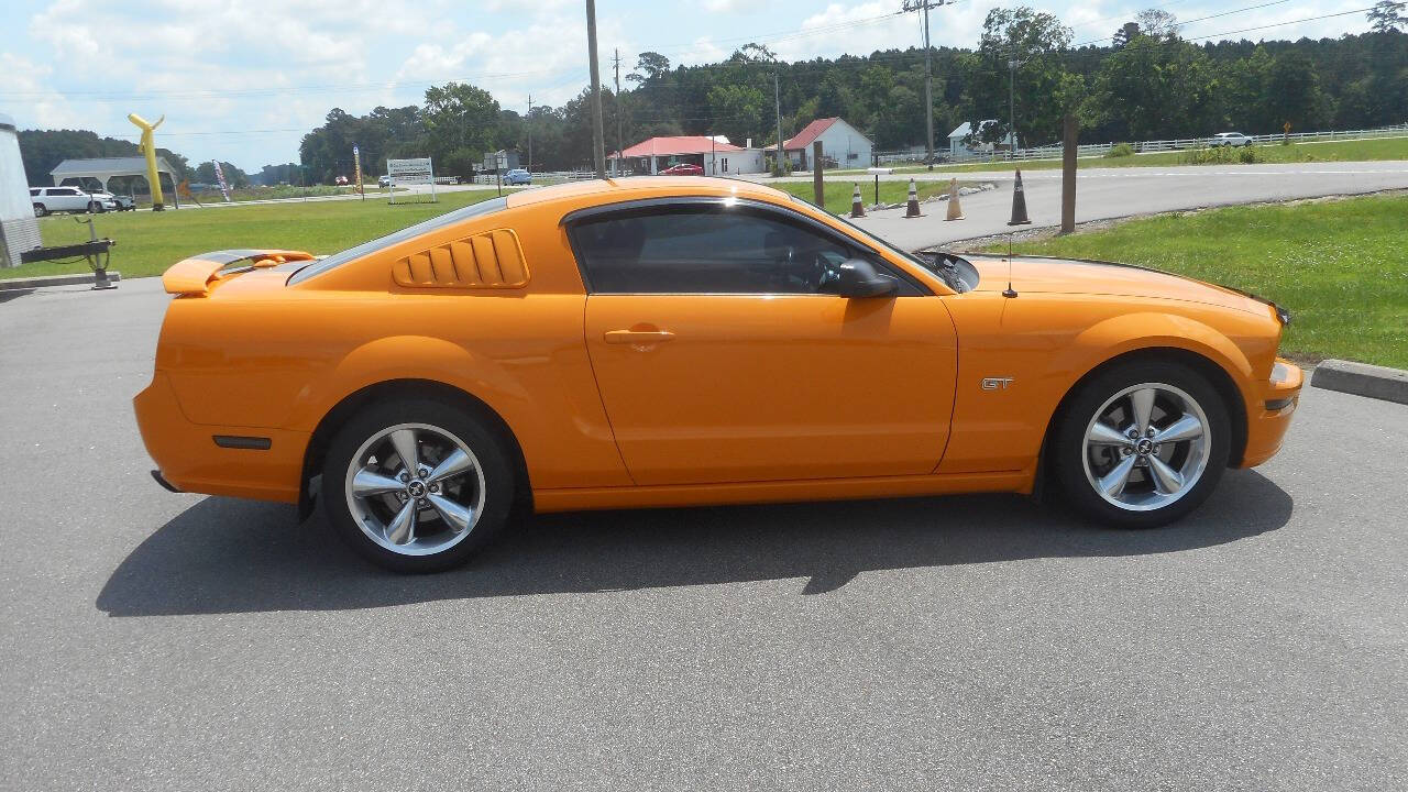2007 Ford Mustang 7