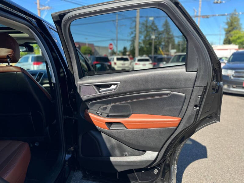 2016 Ford Edge Titanium