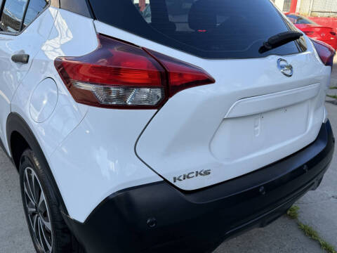 2020 Nissan Kicks S