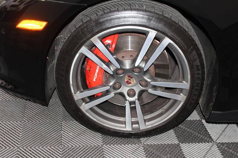 2013 Porsche Panamera GTS