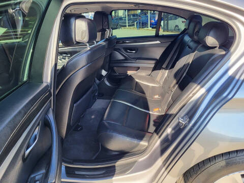 2012 BMW 5 Series 528i