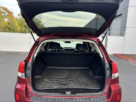 2013 Subaru Outback 2.5i Limited