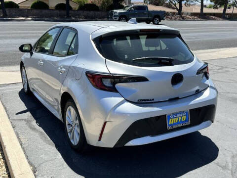2025 Toyota Corolla Hatchback SE