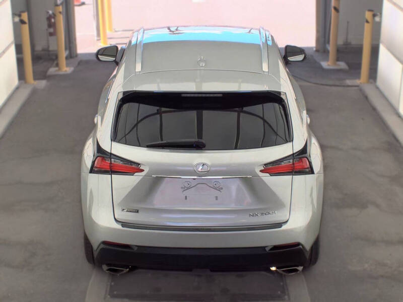 2017 Lexus NX 200t