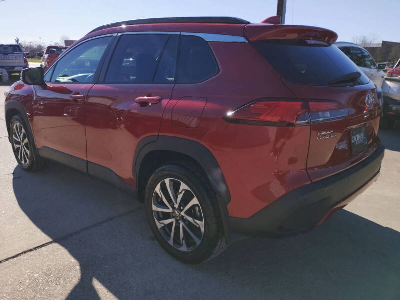 2022 Toyota Corolla Cross XLE