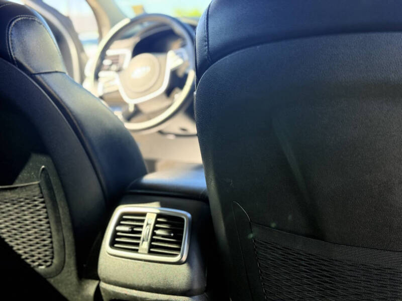 2020 Kia Sorento EX V6