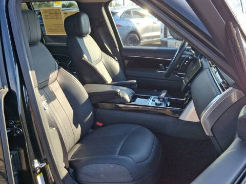 2023 Land Rover Range Rover P530 SE