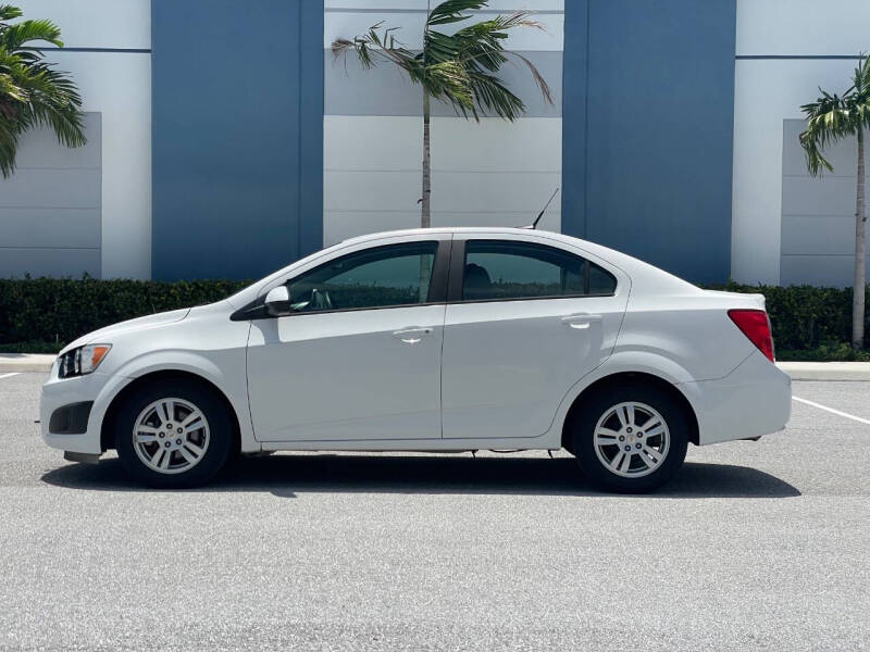 2012 Chevrolet Sonic LS