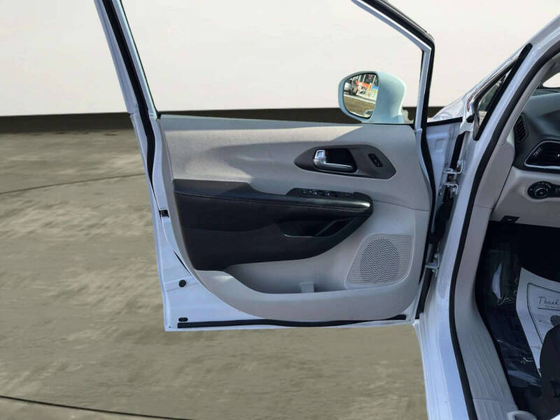 2020 Chrysler Pacifica Touring L Plus