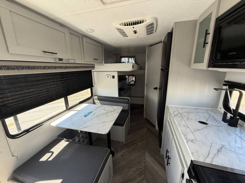 2021 Forest River platinum Salem FS 179DBKX