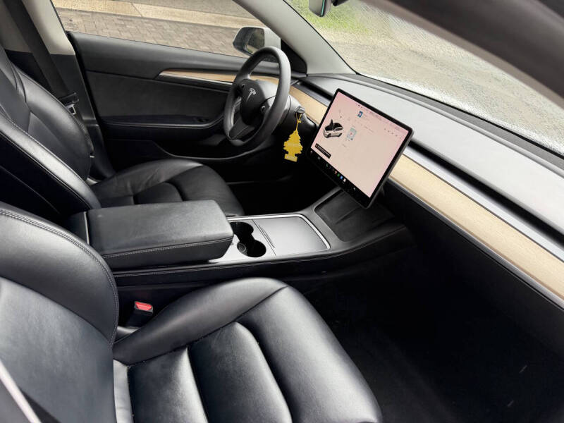 2021 Tesla Model 3 Standard Range Plus