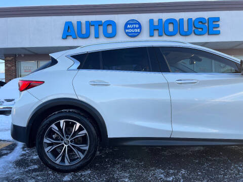 2018 Infiniti QX30 Luxury