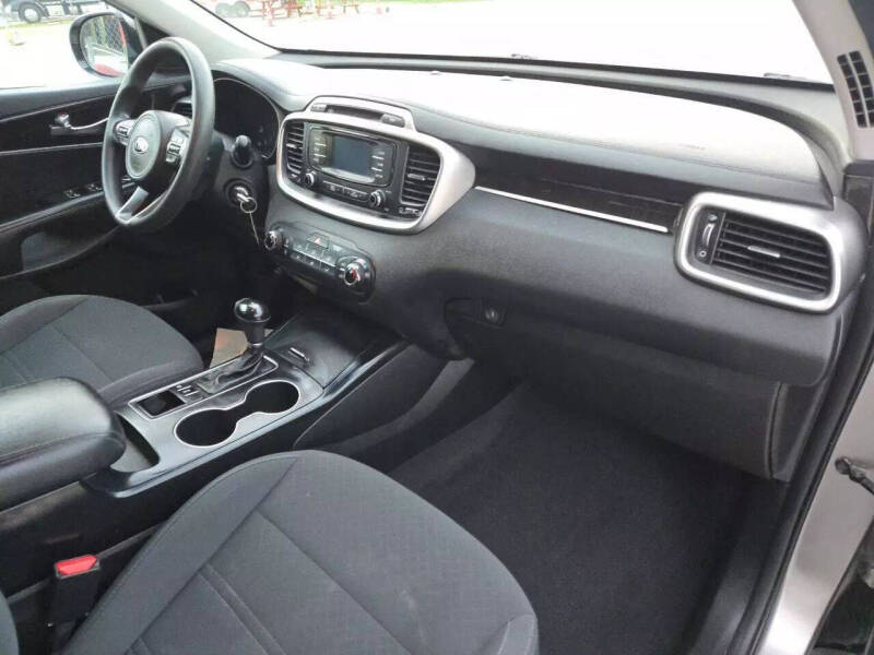 2017 Kia Sorento LX V6