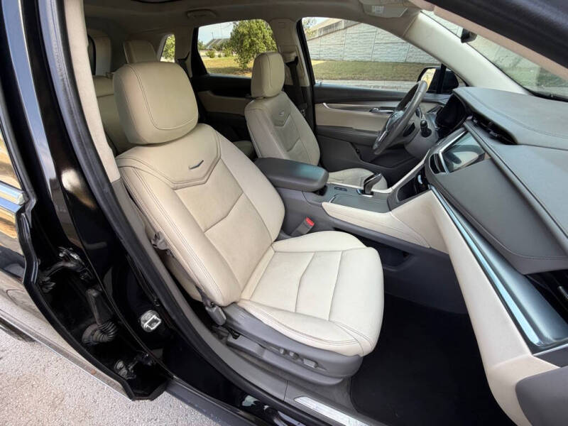 2018 Cadillac XT5 Premium Luxury