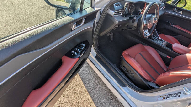 2024 Kia K5 GT-Line