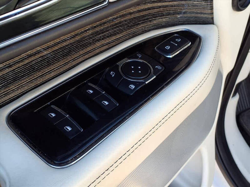 2018 Lincoln Navigator Black Label