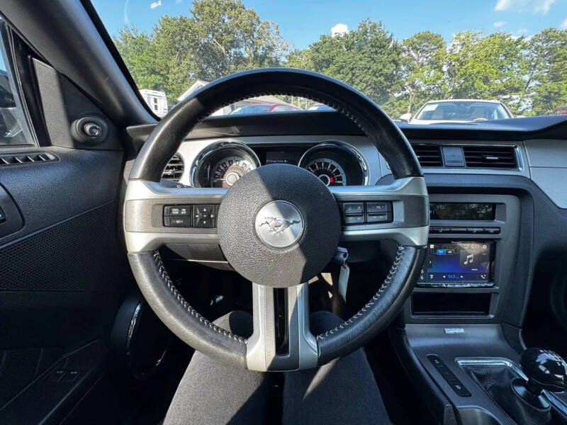 2013 Ford Mustang V6 Premium