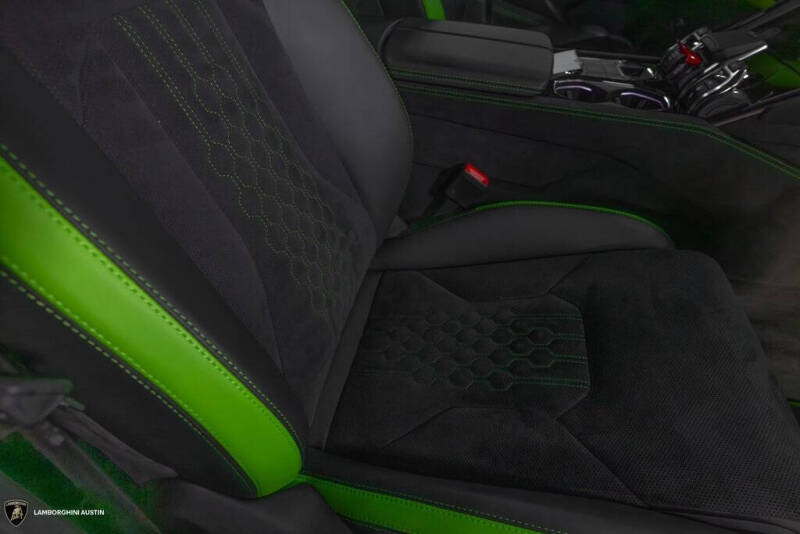 2024 Lamborghini Urus S