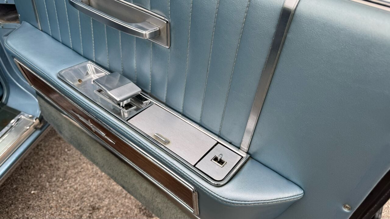 1964 Lincoln Continental 68