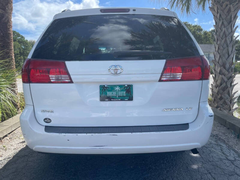 2004 Toyota Sienna CE 7 Passenger