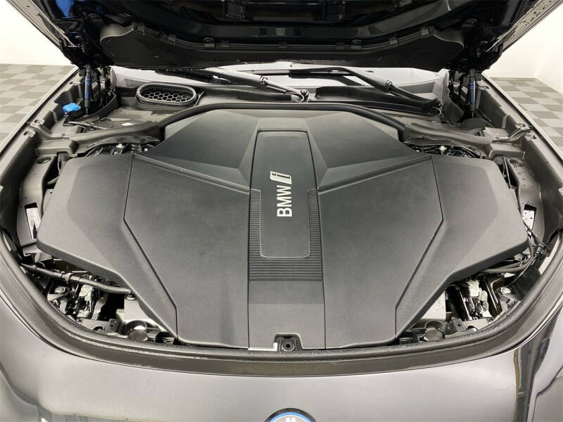 2024 BMW i7 eDrive50