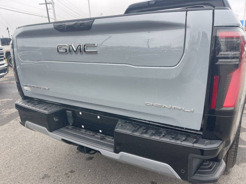 2024 GMC Sierra EV Denali Edition 1