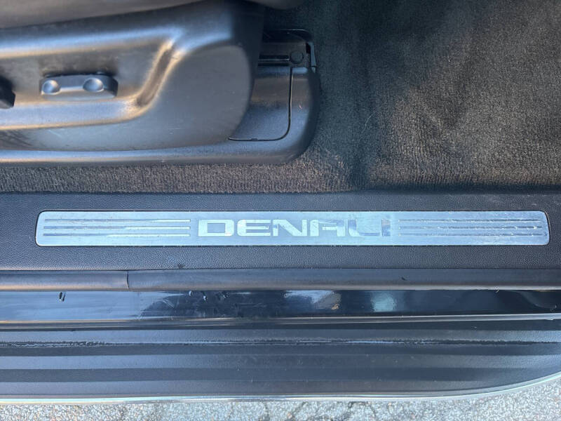 2007 GMC Yukon Denali