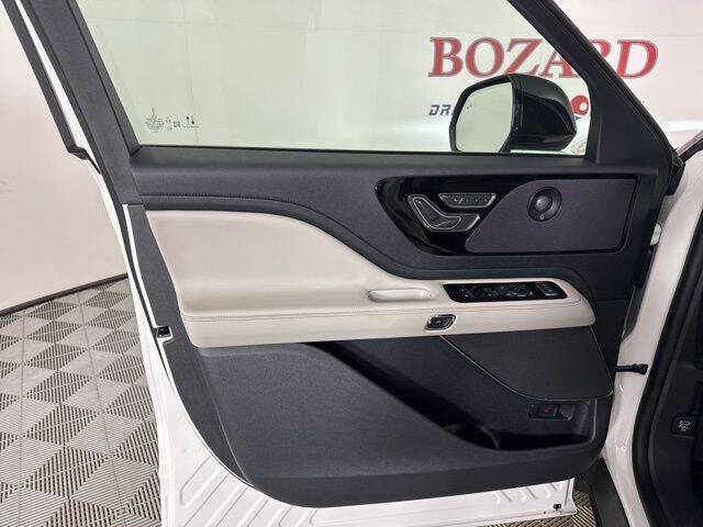 2025 Lincoln Aviator Premiere