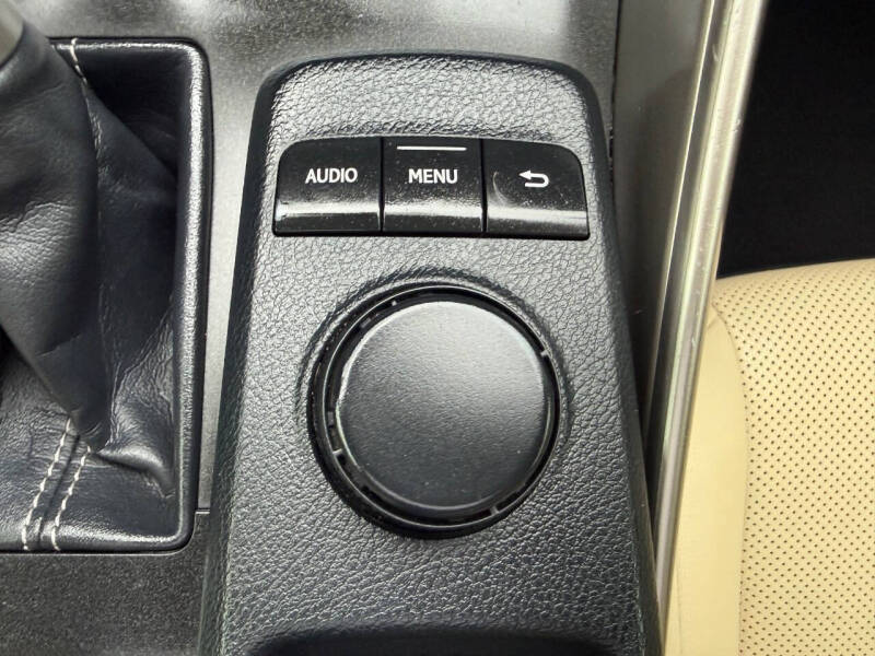 2016 Lexus IS 200t