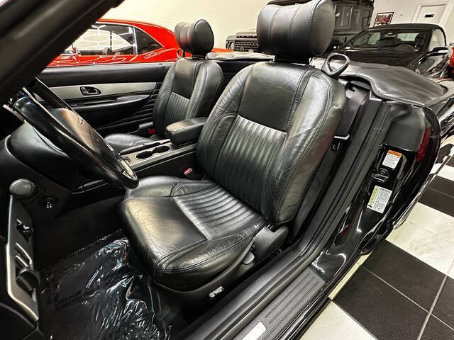2005 Ford Thunderbird Deluxe