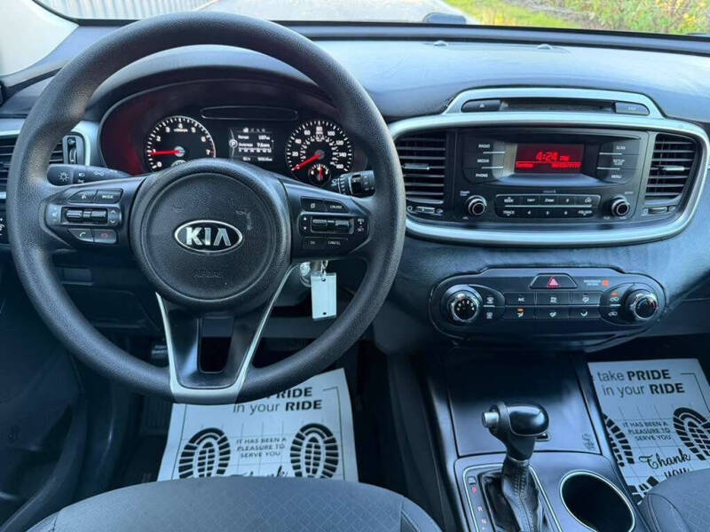2016 Kia Sorento LX